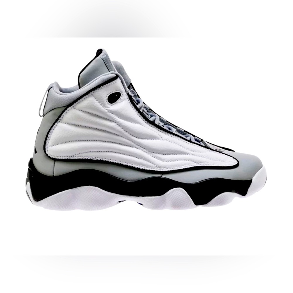 Jordan Pro Strong BG 'Wolf Grey, sz 7Y
